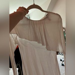 White long sleeve blouse